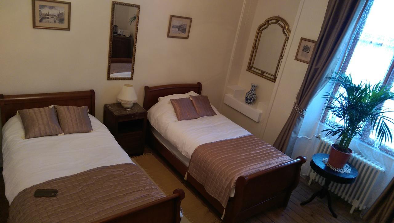 Vingt Grand Rue Bed & Breakfast Champagne-Mouton Екстериор снимка