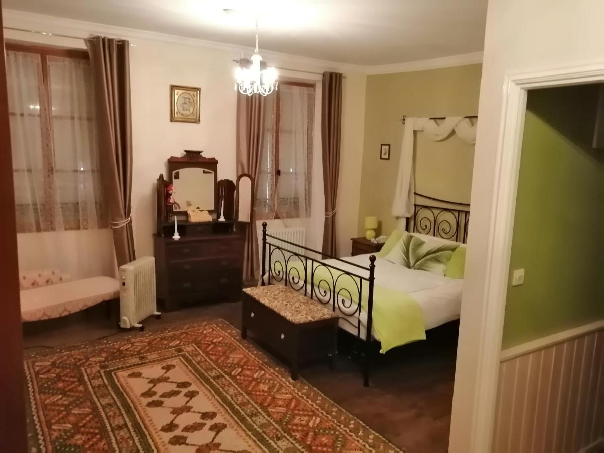 Vingt Grand Rue Bed & Breakfast Champagne-Mouton Екстериор снимка